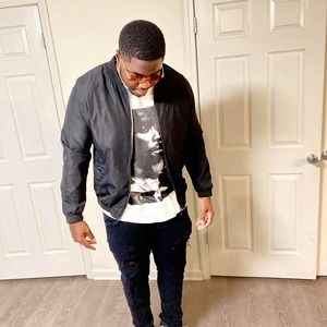 Meet your Posher, Deontae